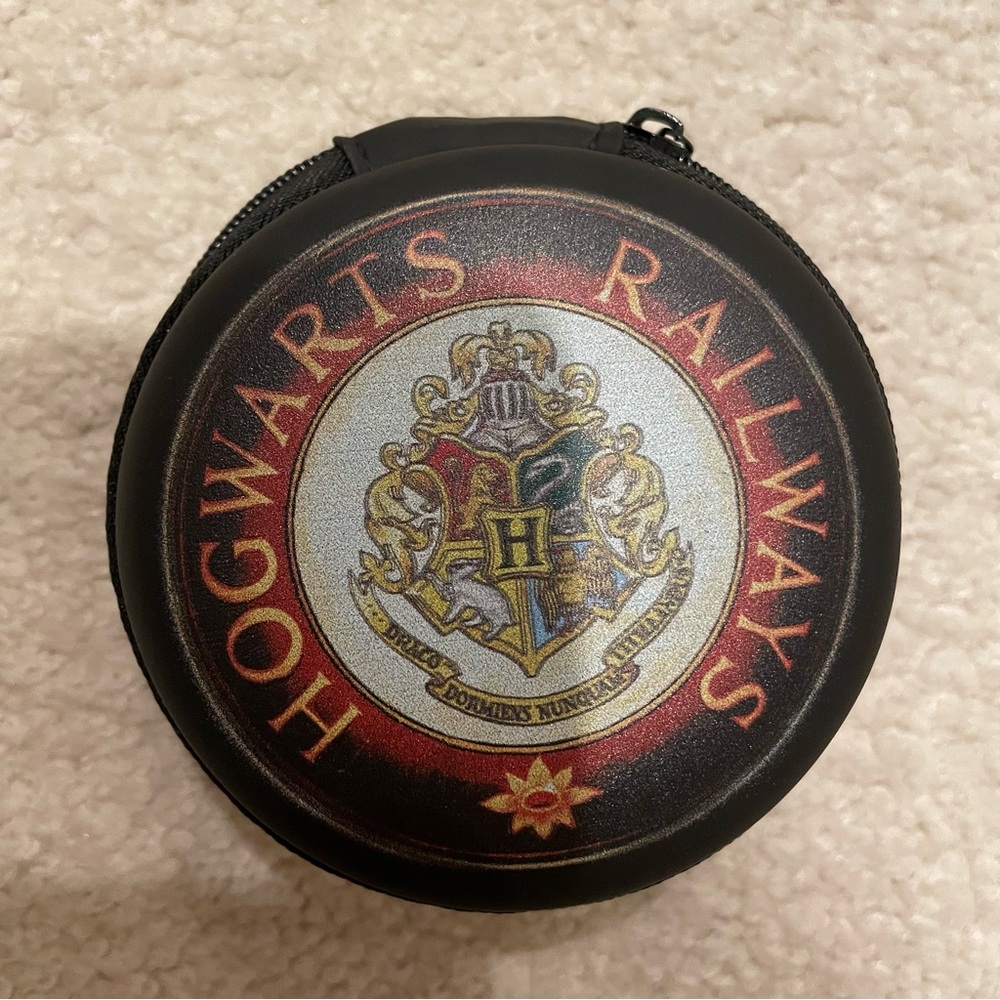 “Harry Potter" Hogwarts Railways Loot Crate Earbud Case